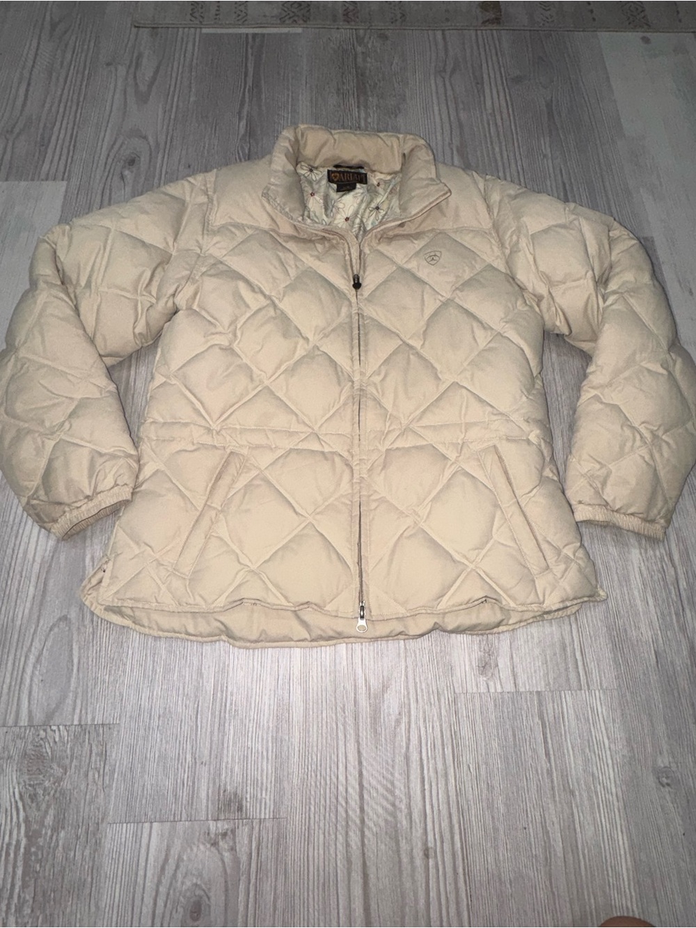 Ariat Cream Quilted Diamond-Pattern Puffer Jacket